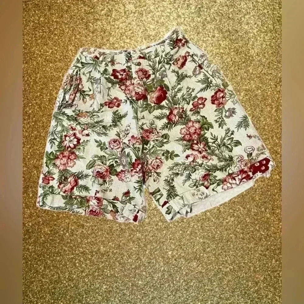 Scott Taylor Floral Bermuda Shorts For Women Size 8 (0177)